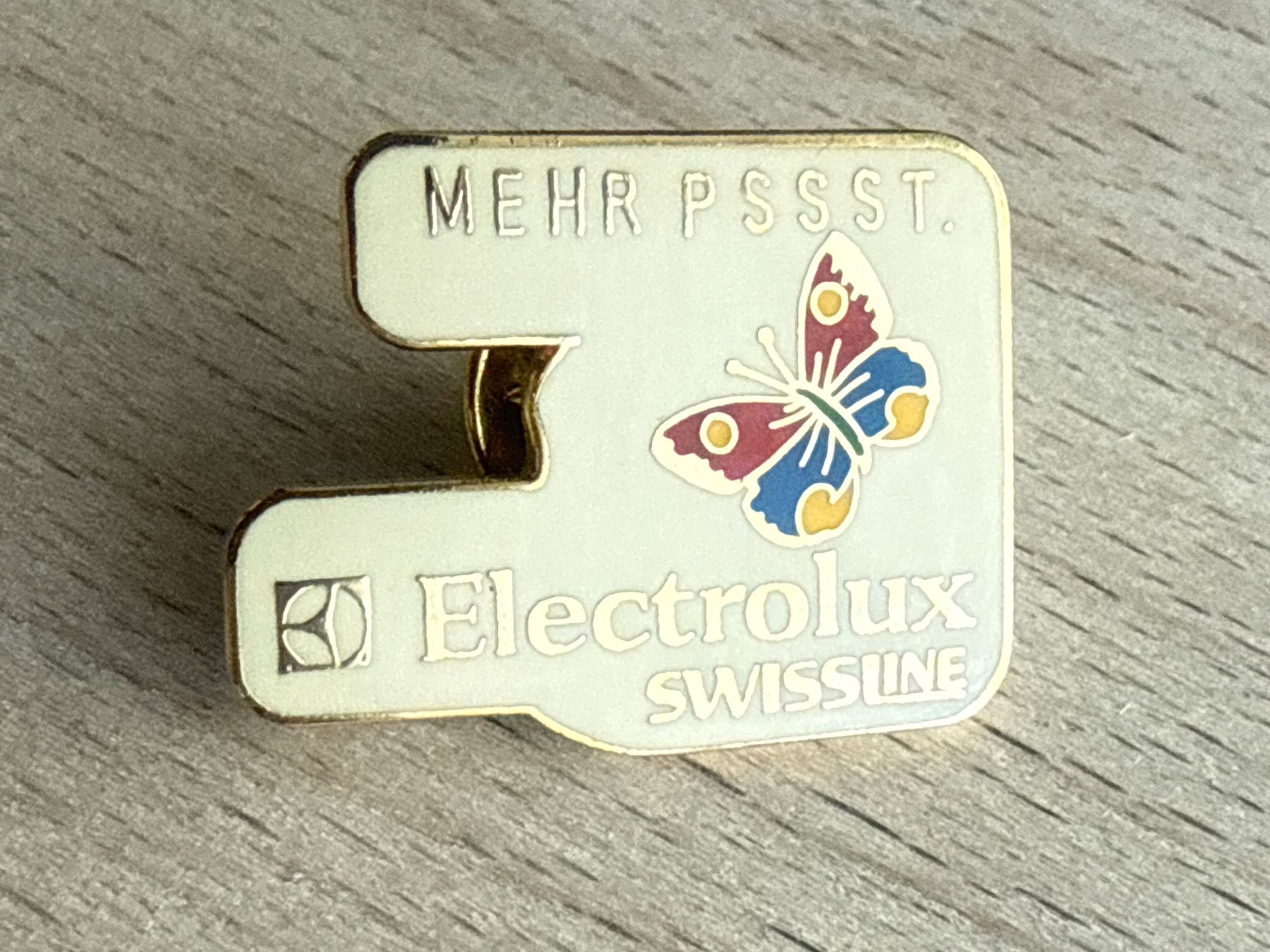Placchette & Badge: Pin Electrolux Swissline – Usato da Glattbrugg venduto da Schweigmatt