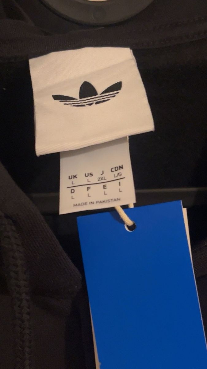 Adidas Jacken: Adidas Zipper – Neu (gemäss Beschreibung) aus Zürich von sha_207 3