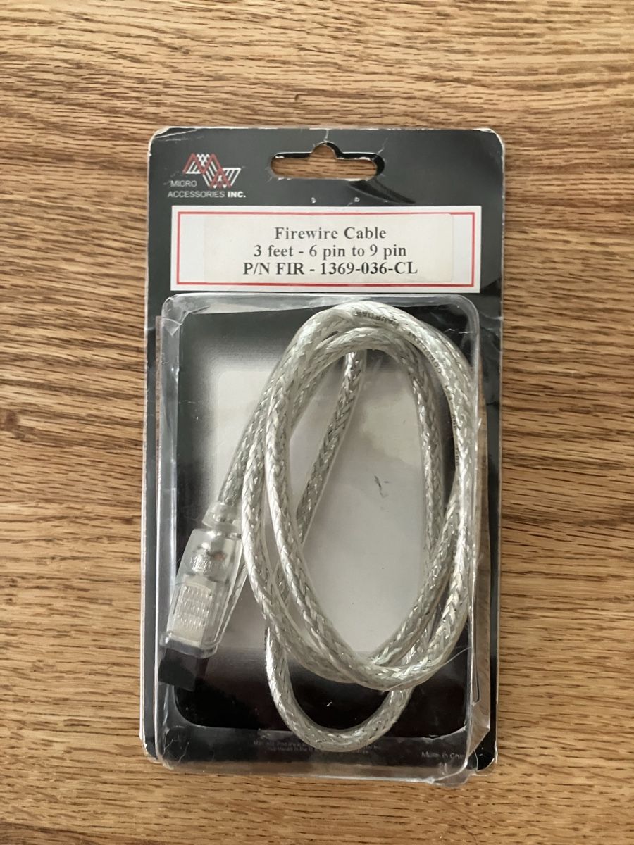 Kabel: Firewire Kabel 6 zu 9 Pin – Gebraucht aus Winterthur von t8schuu