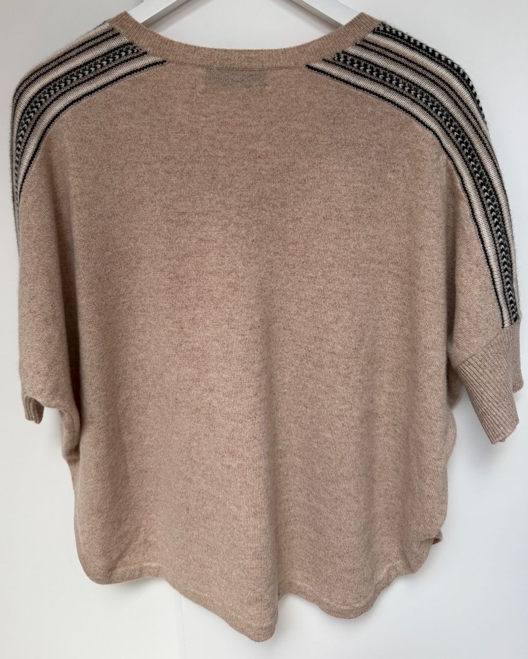 Repeat Maglioni & Felpe: Damen Pullover beige, one size, kurzarm  V-Ausschnitt neu – Nuovo (secondo la descrizione) da St-Sulpice VD venduto da Nnie 2