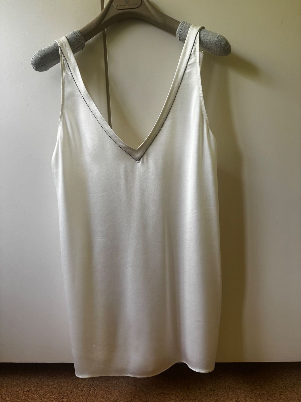 Brunello Cucinelli Top: Brunello Cucinelli Seidentop – Usato da Baar venduto da Arina2 5