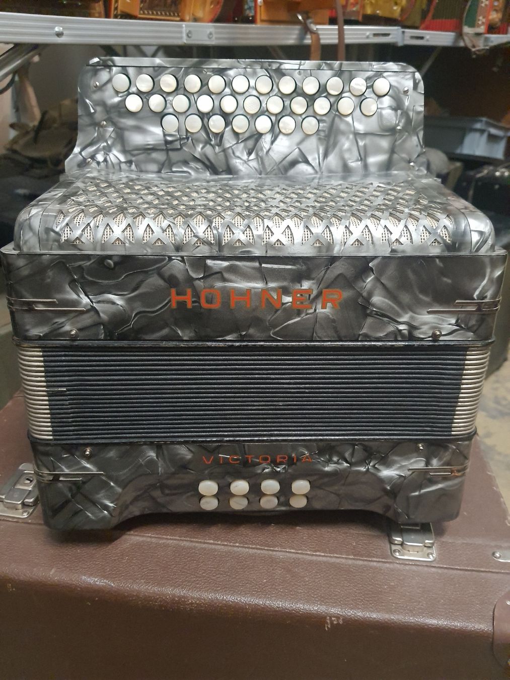 Hohner Strumenti musicali: accordéon hohner diatonique 8 basses – Usato da Pont-de-la-Morge venduto da Mirabelle0 2