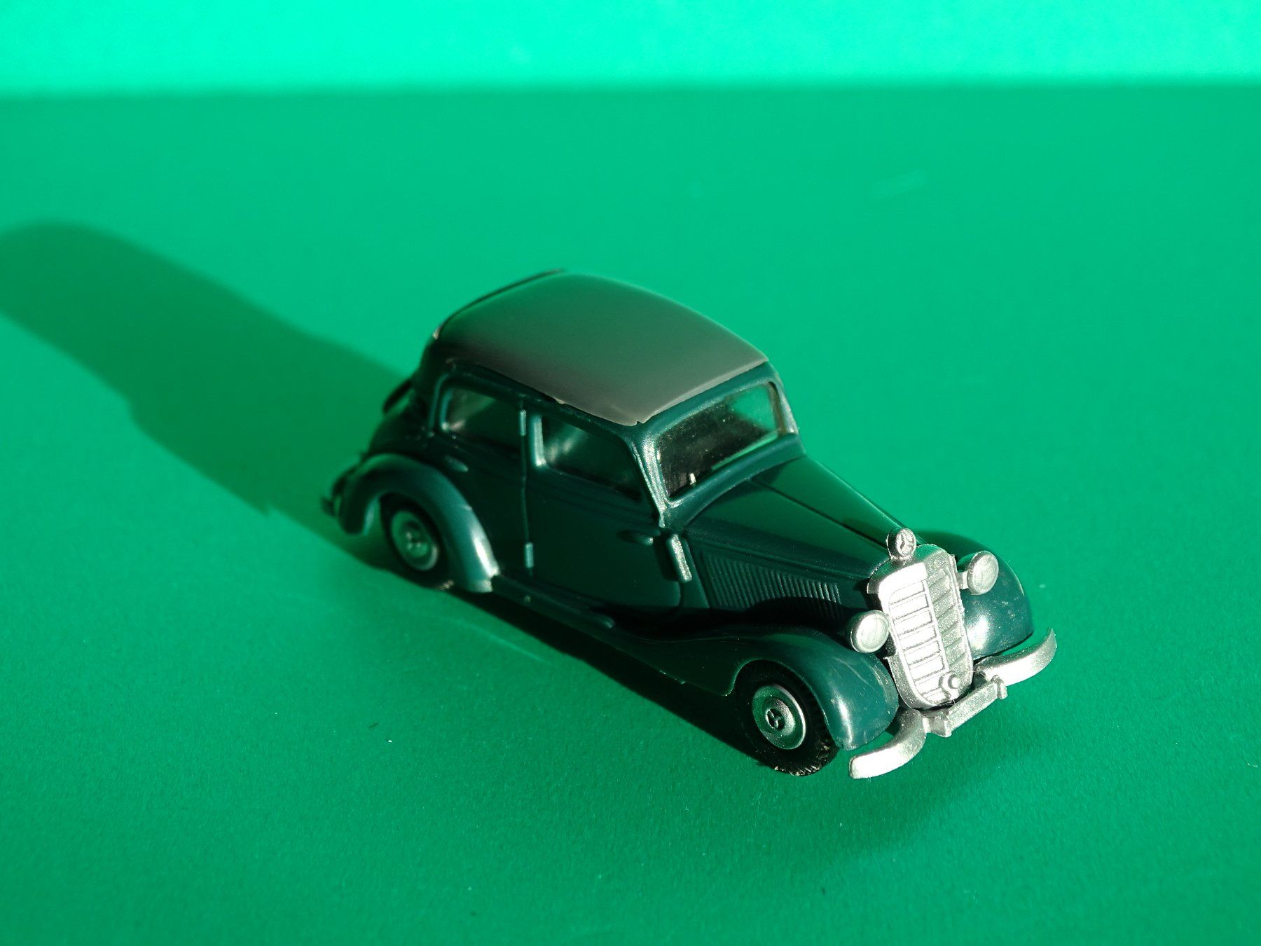 Praliné Modellini d'auto: Mercedes 170V von Praliné 1/87 – Usato da Bretzwil venduto da Meex 1