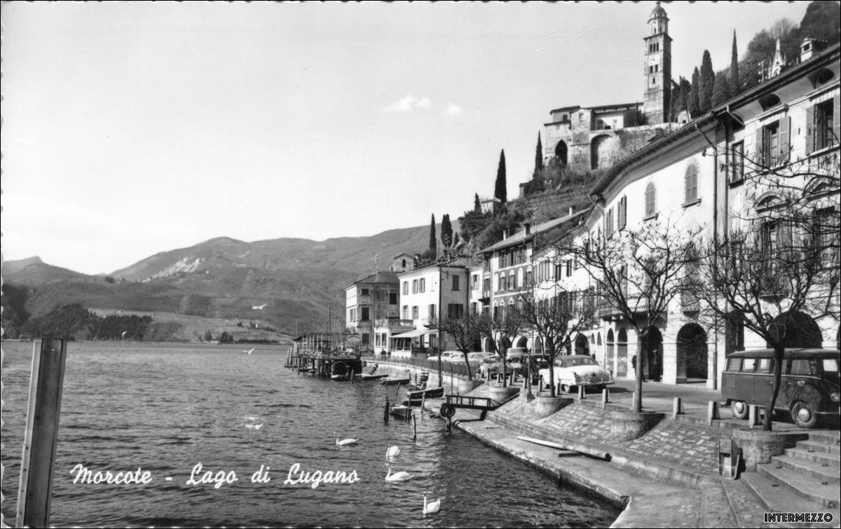 Cartes postales: Morcote TI // Oldtimer Dorf // Alte Autos – D'occasion à Basel par intermezzo12