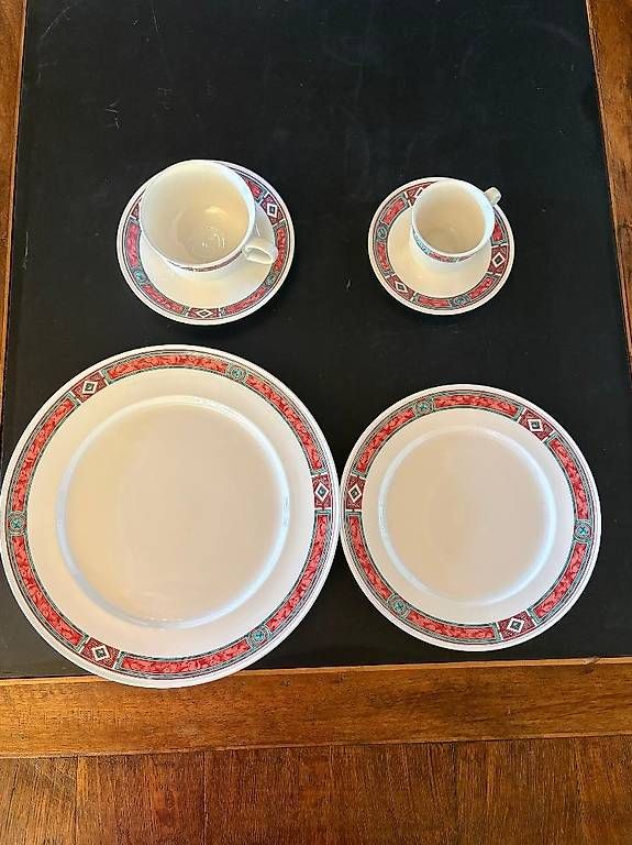 Set di piatti: Vaisselle Villeroy & Boch – Usato da Cheseaux-Noréaz venduto da carole_oz