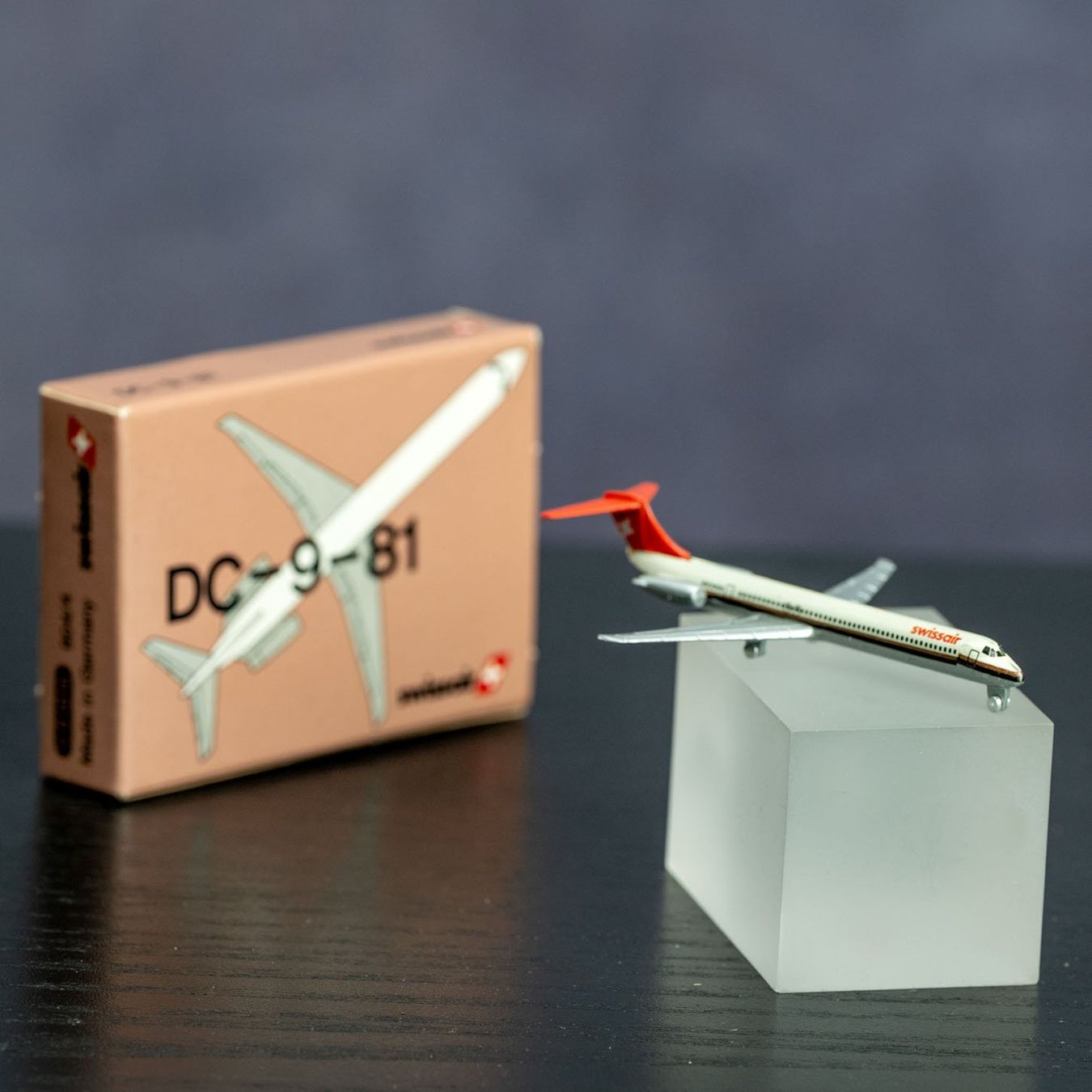 Swissair Modellbausätze & Standmodelle: Display Model Swissair DC9-81 – Gebraucht aus Cham von Harley59 2