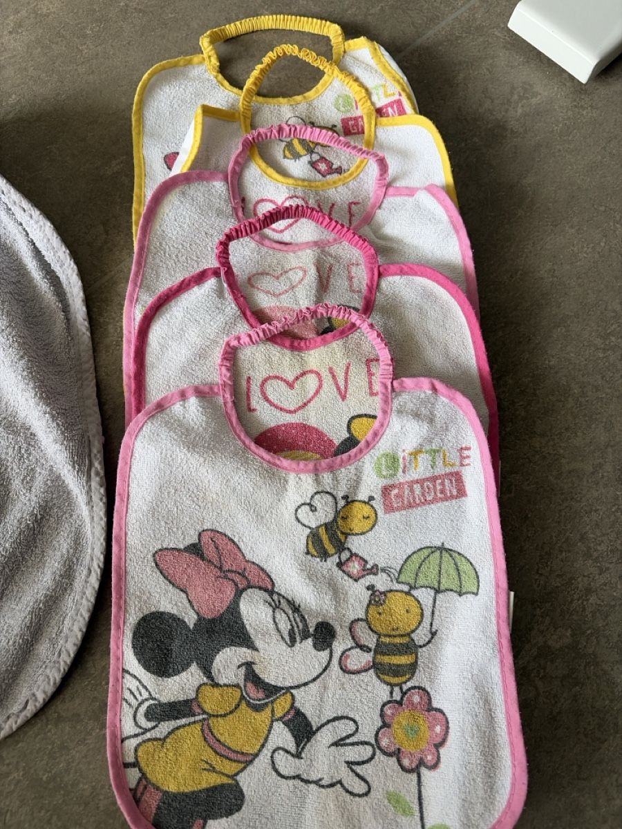 Repas pour bébés: Lätzchen – D'occasion à Chur par sri_xqb9 1