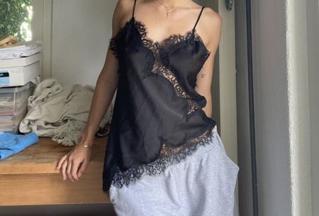 Zara Top schwarz mit Spitze Grösse S guter Zustand