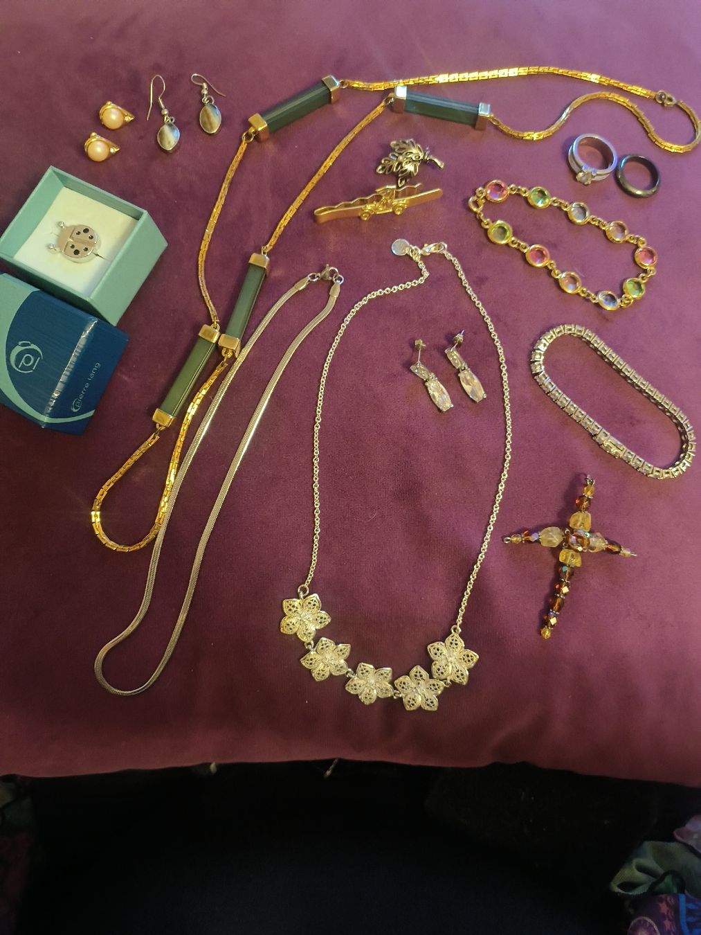 Sonstiger Schmuck: lot bijoux diverses  – Gebraucht aus Pampigny von Nathbn