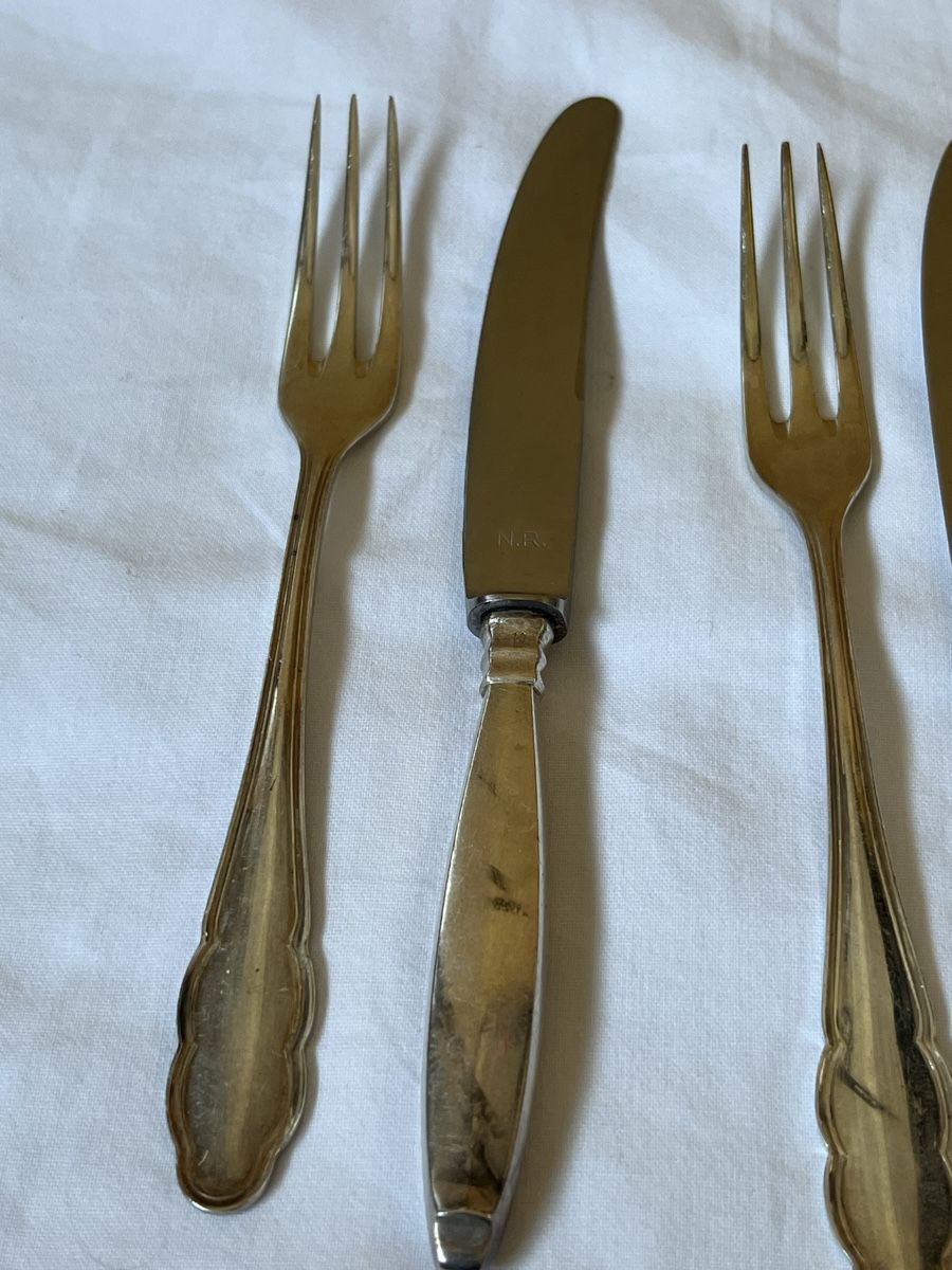 Bestecksets: Dessert Besteck versilbert – Gebraucht aus Münchenstein von Sozial_Labor_Brocki