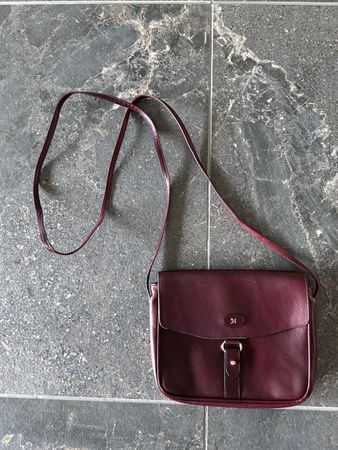 Vintage Umhängtasche aus England Leder