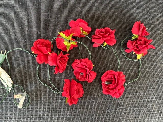 Guirlandes lumineuses: Rosen-Lichterkette, neuwertig – Neuf (Voir description) à Lostorf par Nick1258 1