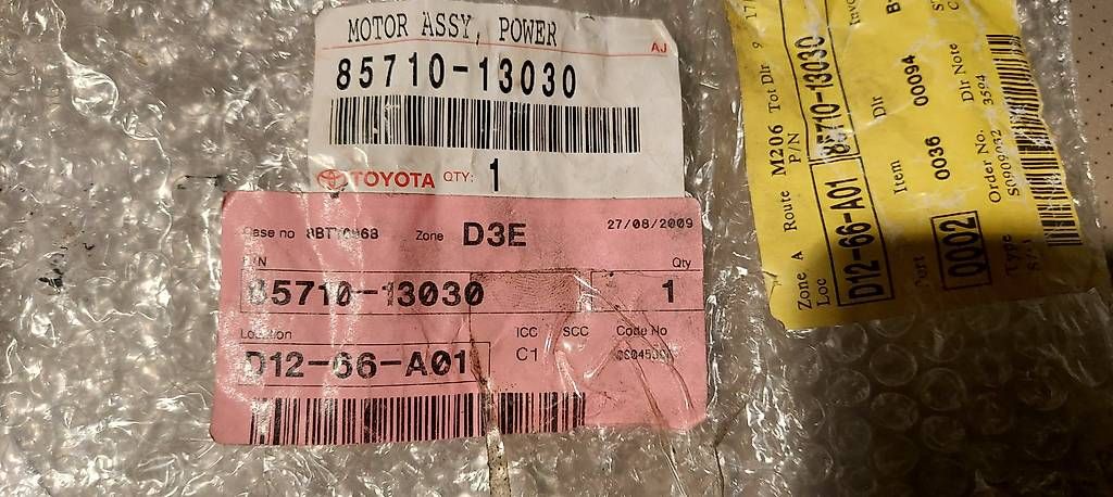 Toutes les pièces auto: Original elektrischer Fensterhebermotor Toyota Corolla Verso – D'occasion à Luzern par 40carti 3