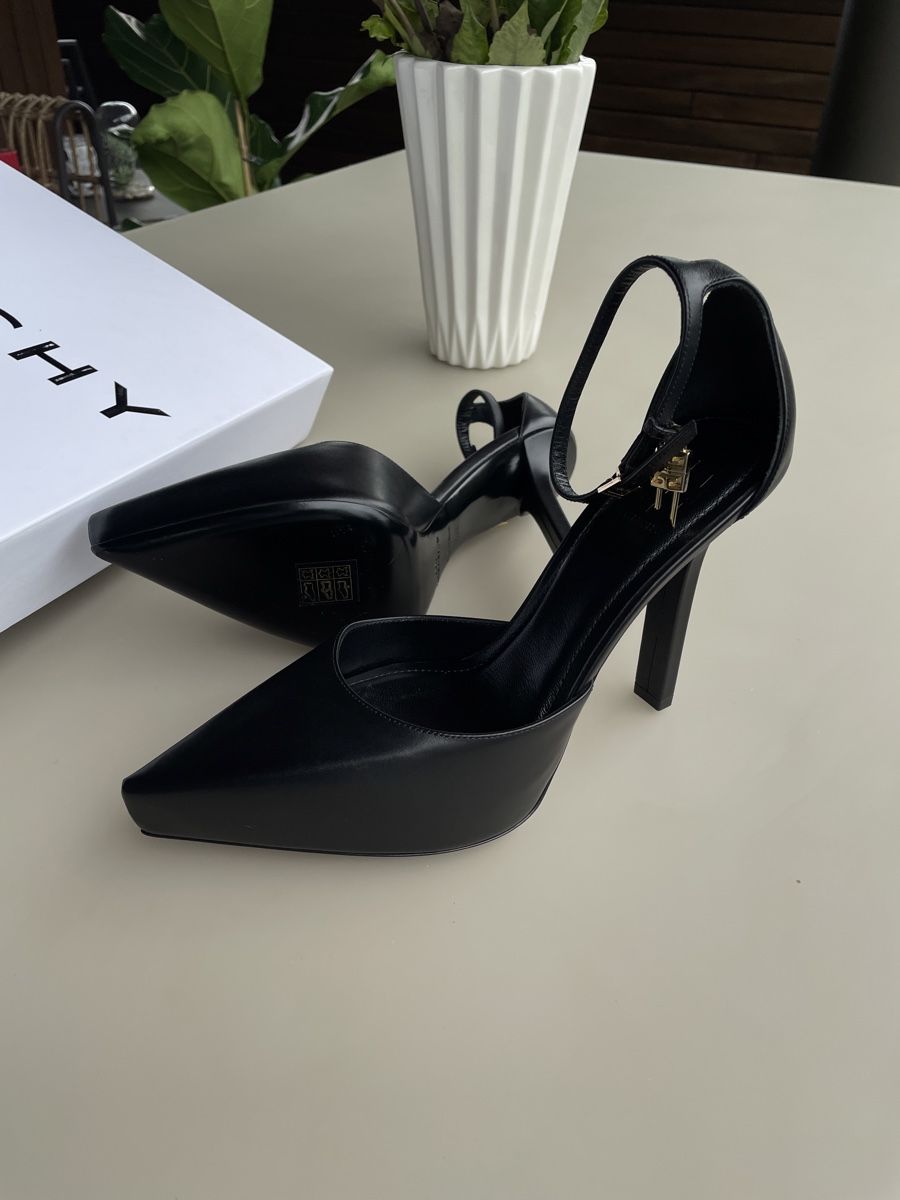 Givenchy Scarpe da donna: Givenchy G-Lock platform pumps in leather – Nuovo e nell'imballaggio originale da Baden venduto da TopOftheBest 4