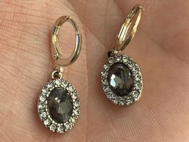Silver Ohrerring mit schwarzem kristallstein