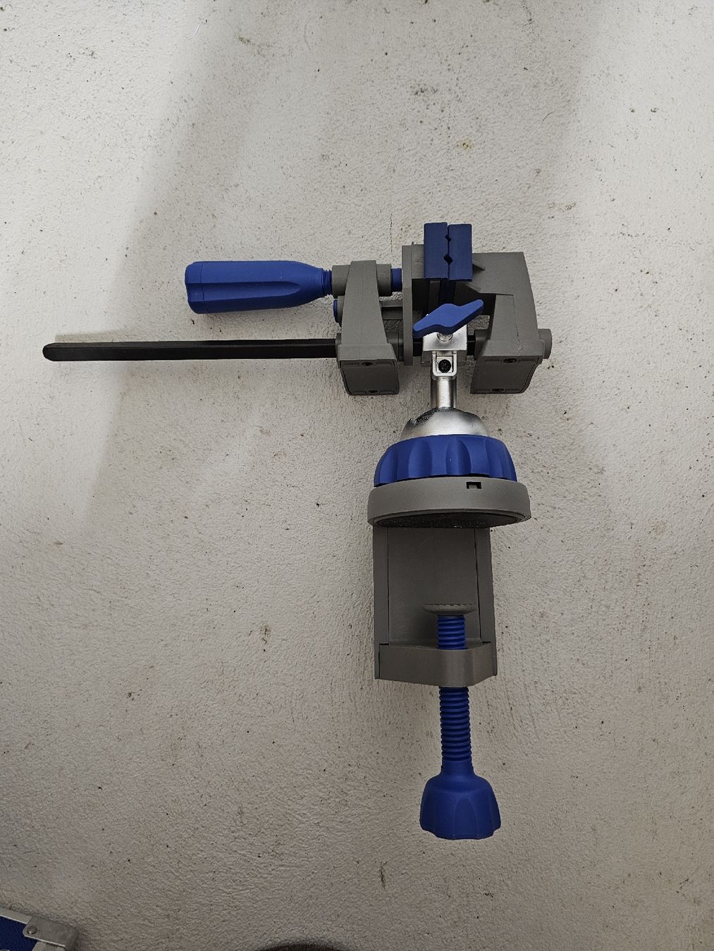Dremel Alle Werkzeuge: Dremel multi vise – Gebraucht aus Adliswil von alb_8tmj