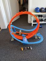 Hot Wheels Bahn Loop-Looping Set mit Autos gebraucht