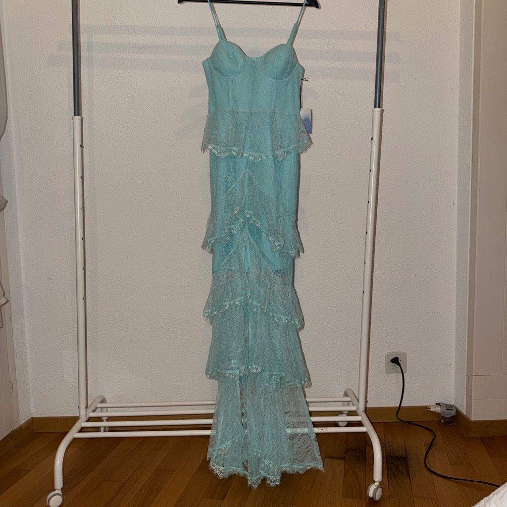 Vestiti: Kleid Majorelle hellblau Grösse S neu – Nuovo (secondo la descrizione) da Arth venduto da cod_f8r9
