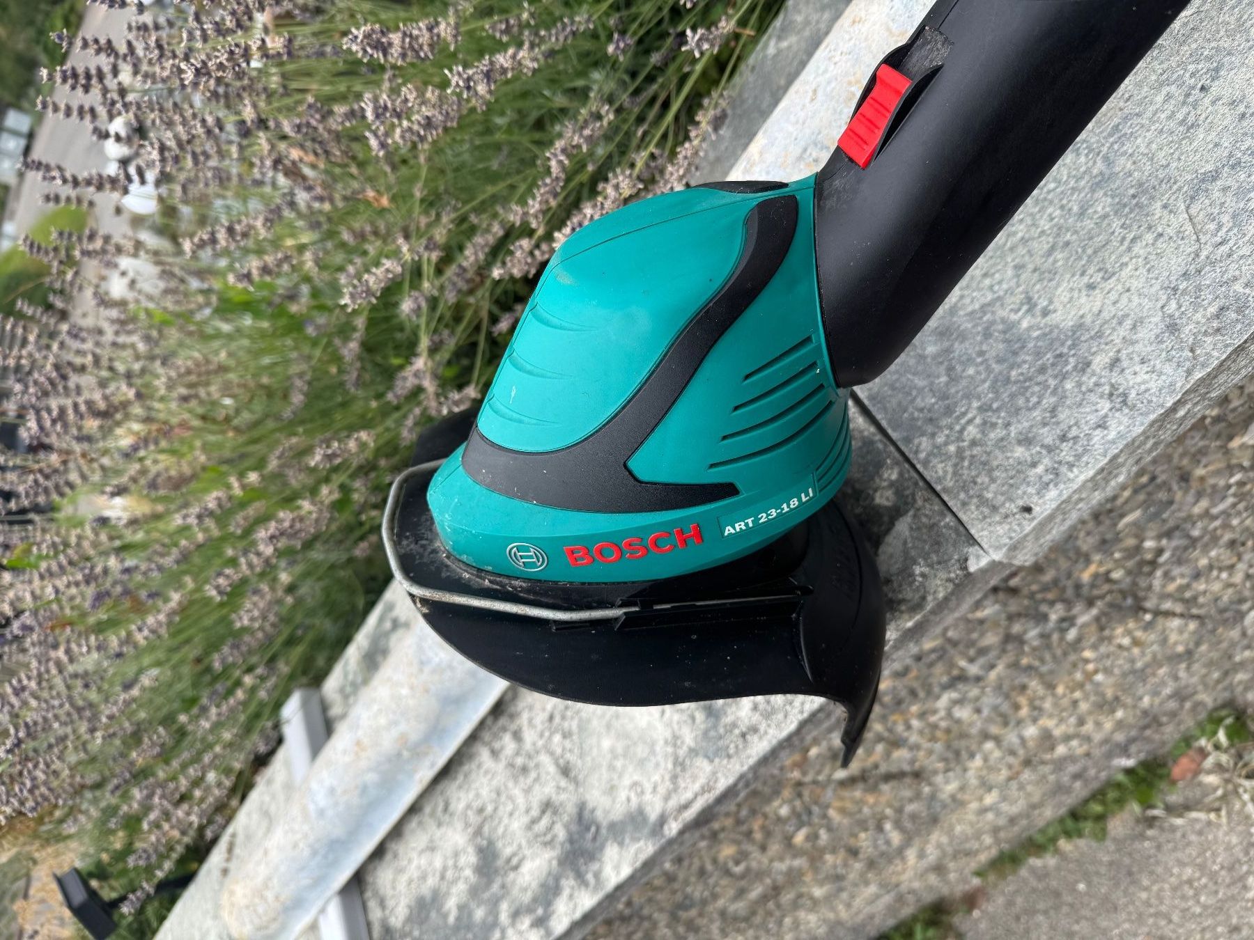 Bosch Tutti gli attrezzi: Bosch ART 23-18 Li Rasentrimmer – Difettoso da Uetliburg SG venduto da CostaTools 2
