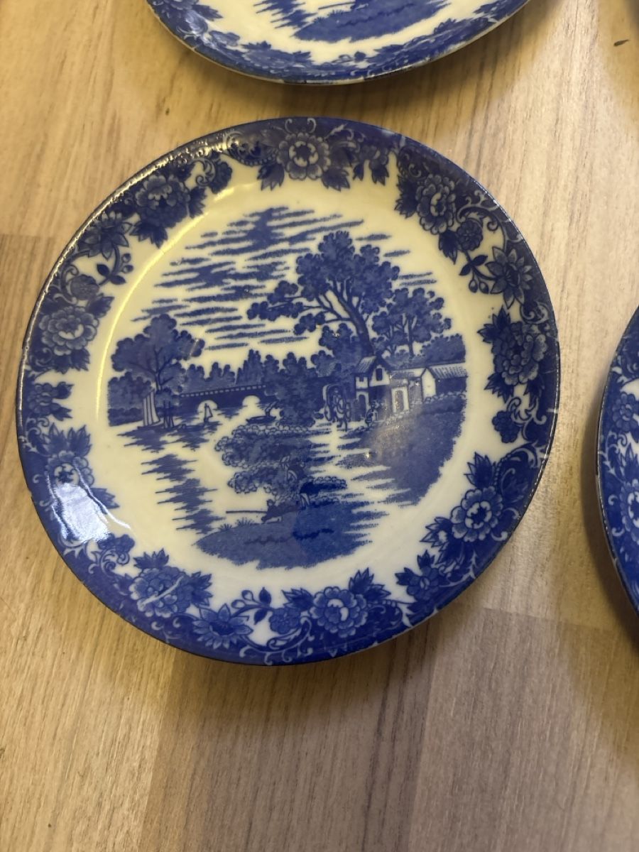 Set di piatti: Set 6 piatti blu e bianchi decorati diametro 14 cm – Usato da Giubiasco venduto da cri_mzc6 1