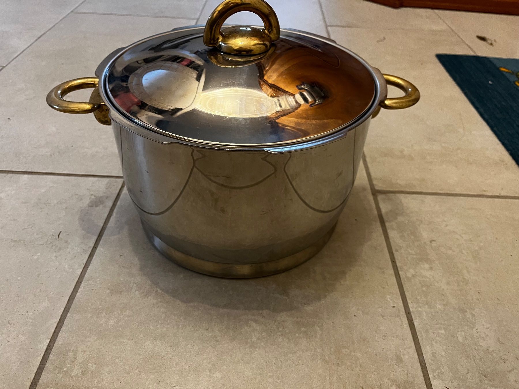 Casseroles: Marmite durotherm – D'occasion à Bevaix par Kintsugi