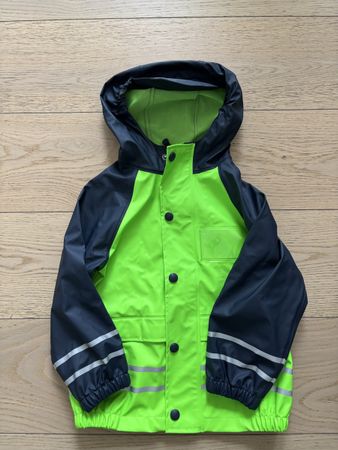 NEU Jako•o dünne Regenjacke Gr. 92/98 im perfekten Zustand