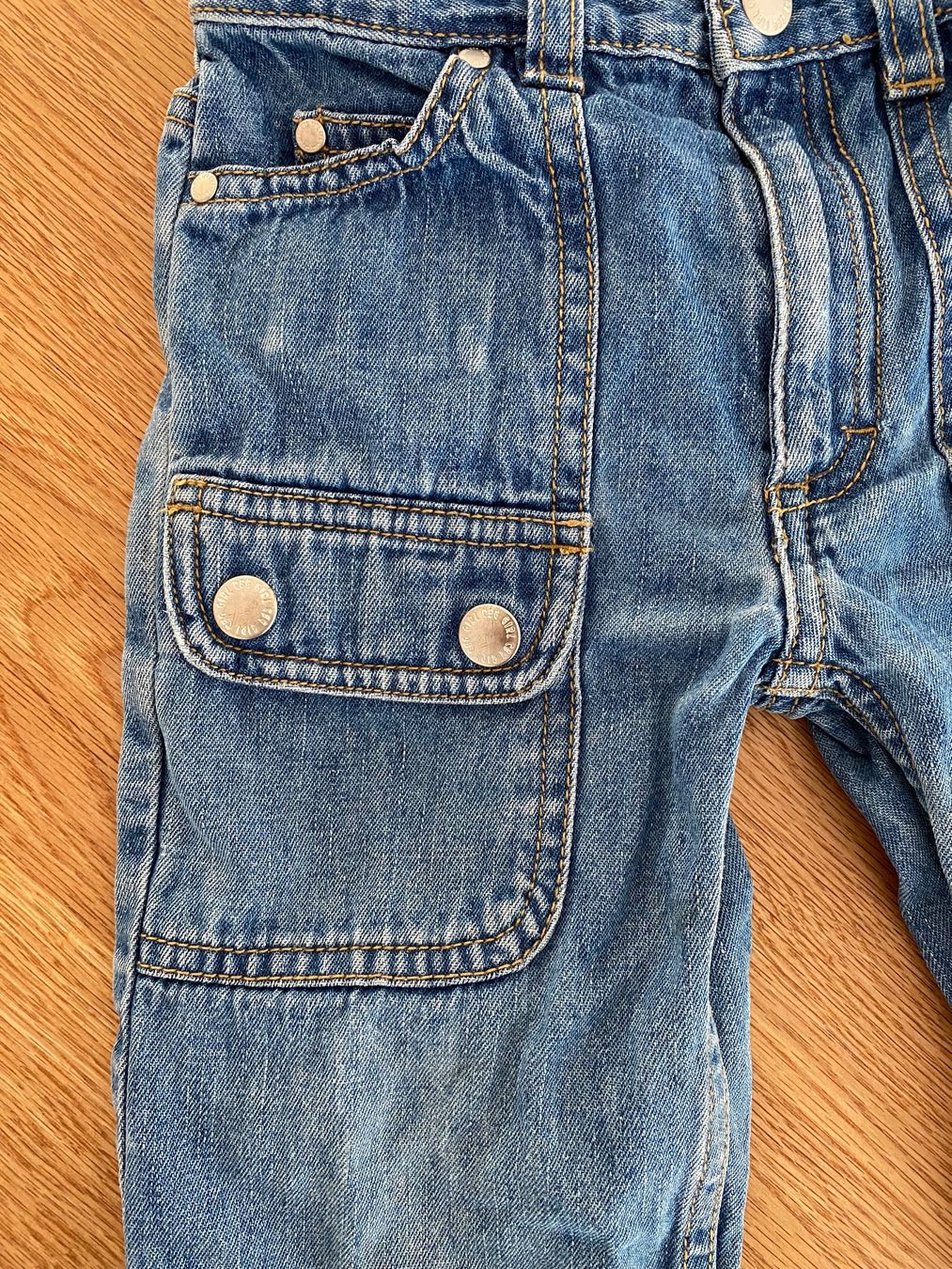 H&M Pantaloni: Kurze Hose Mädchen 98 Jeans Denim – Usato da Trachslau venduto da RetoM1982 1