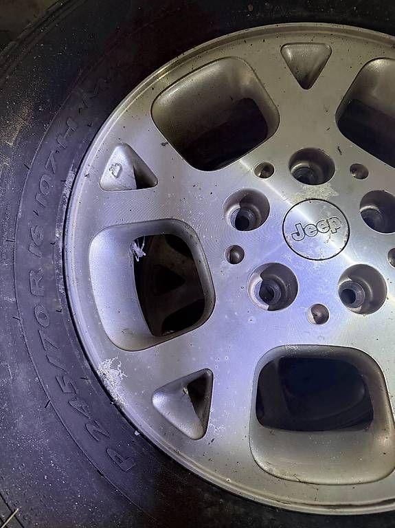 Jeep Cerchioni: Jeep - Felgen – Usato da Oberglatt ZH venduto da inf_79jq 2