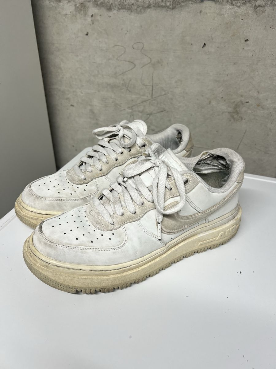 Nike Scarpe da uomo: Nike Air Force 1 Luxe White – Usato da Villars-Ste-Croix venduto da Maaaat 7