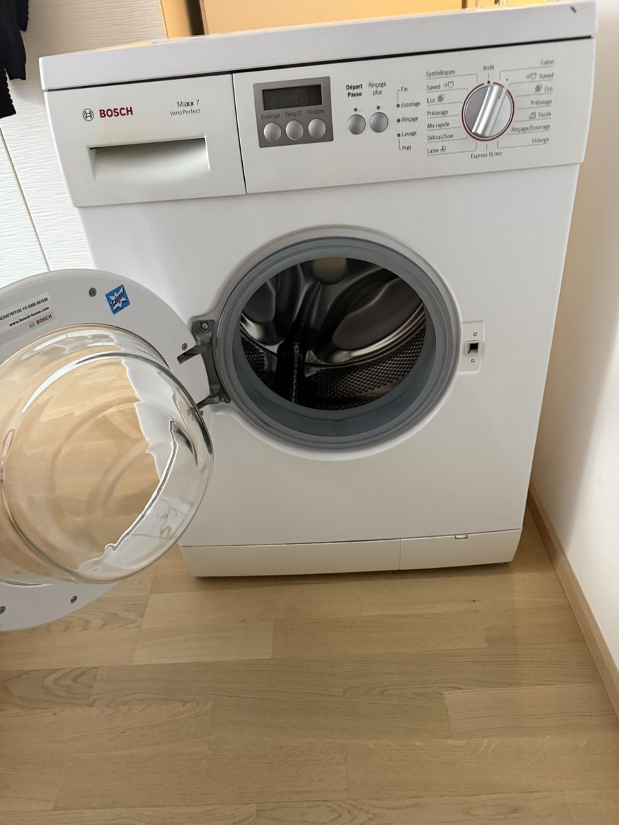 Bosch Machines à laver: Lave-linge Bosch Maxx 7 VarioPerfect, état impeccable – D'occasion à Genève par mai_vv5m 2