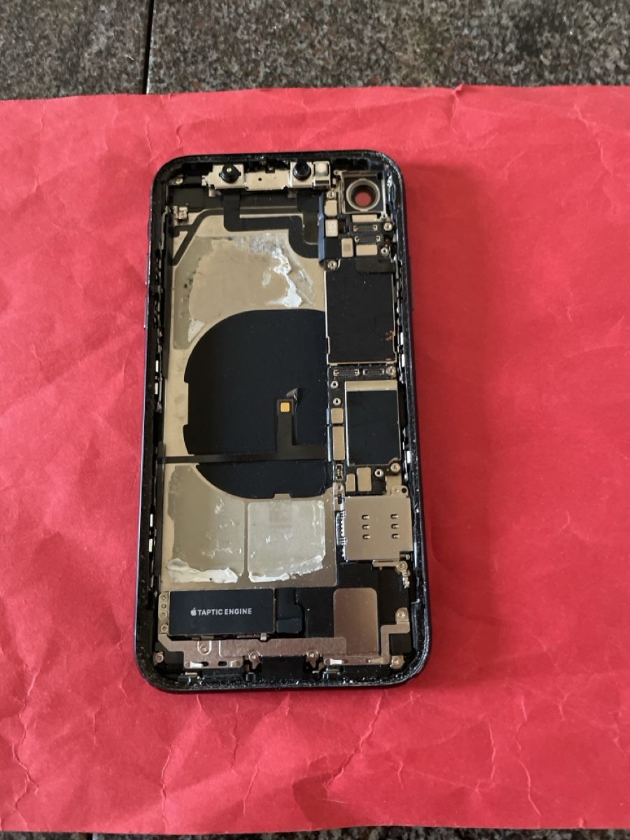 Apple Handys / Smartphones: IPHONE XR – Defekt aus winterthur von WINTERTHUR53