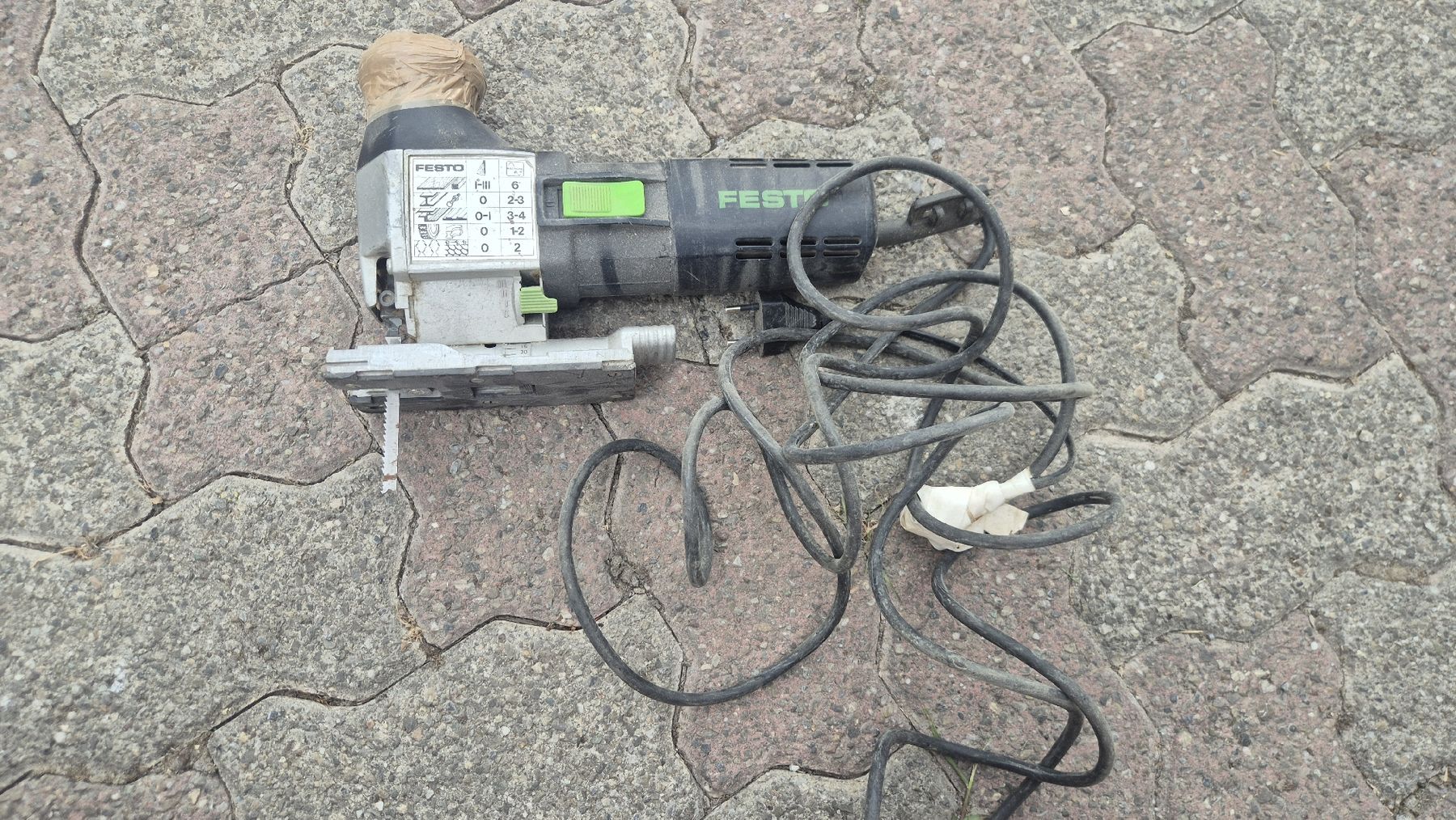 Festo Seghe: Festo PS 1E Stichsäge – Usato da Grüningen venduto da vomivom