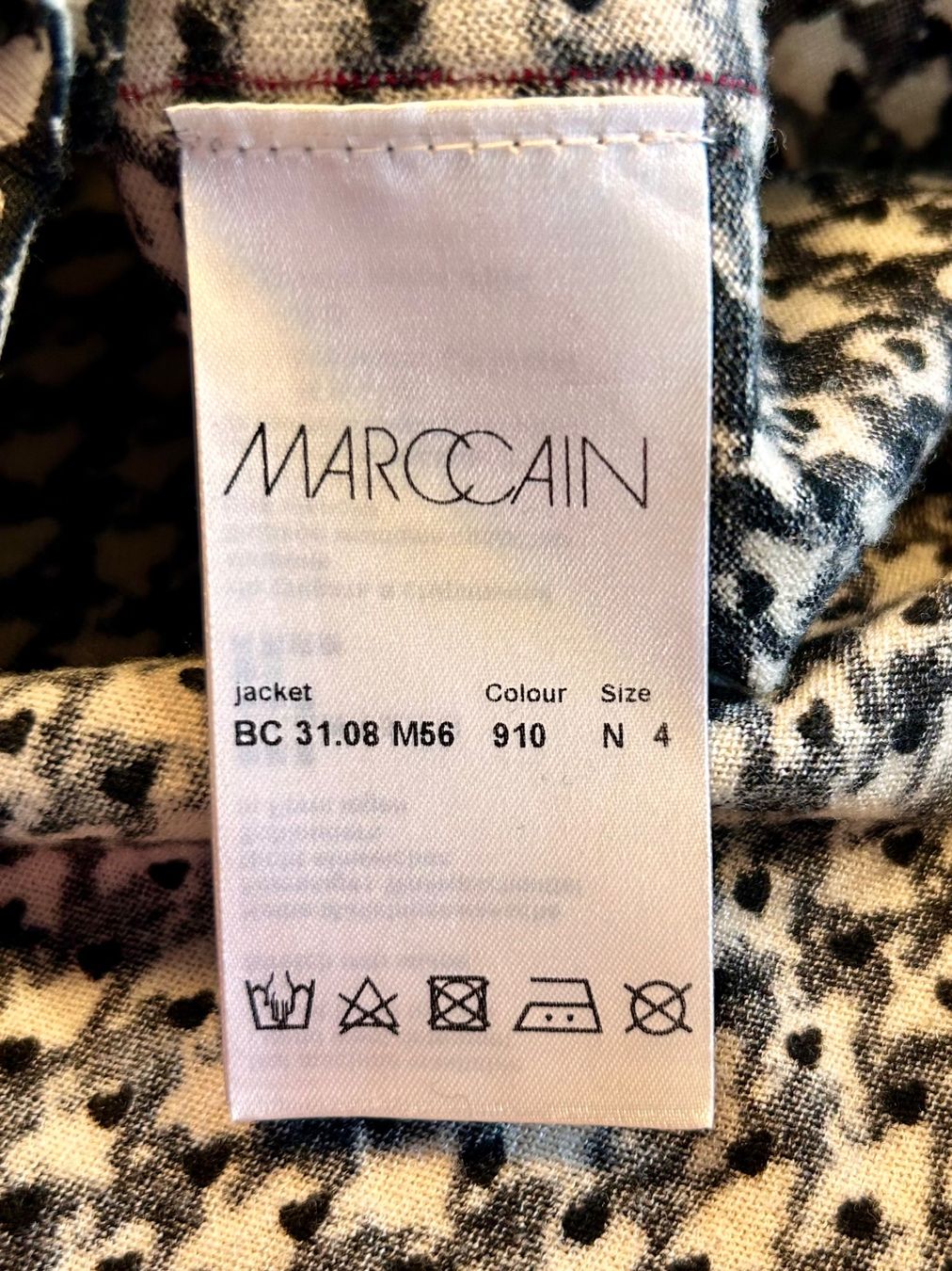 Marc Cain Jacken: Marc Cain Strickjacke, Grösse N4, neuwertig – Neu (gemäss Beschreibung) aus Oberhasli von anzis 6