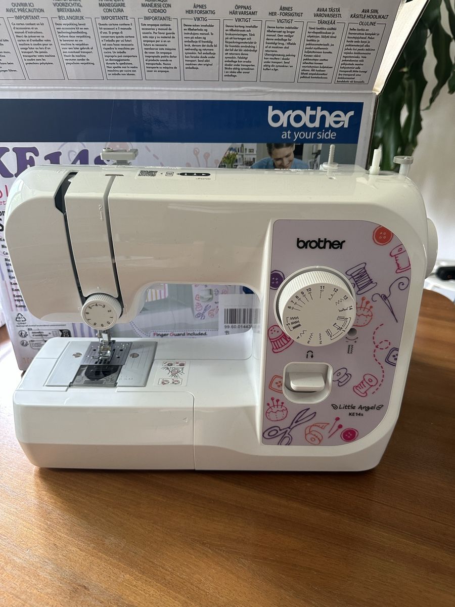 Brother Macchine da cucire: Brother KE14S Sewing Machine with sewing kit – Nuovo (secondo la descrizione) da Zürich venduto da als_d57v