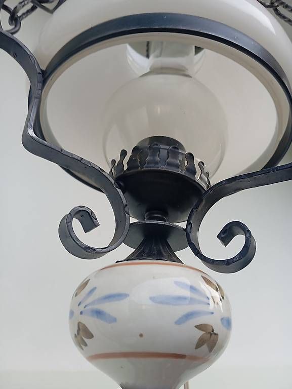 Kronleuchter & Deckenlampen: Elektrifizierte Petrollampe , geschmiedet – Gebraucht aus Basel von Petergunn