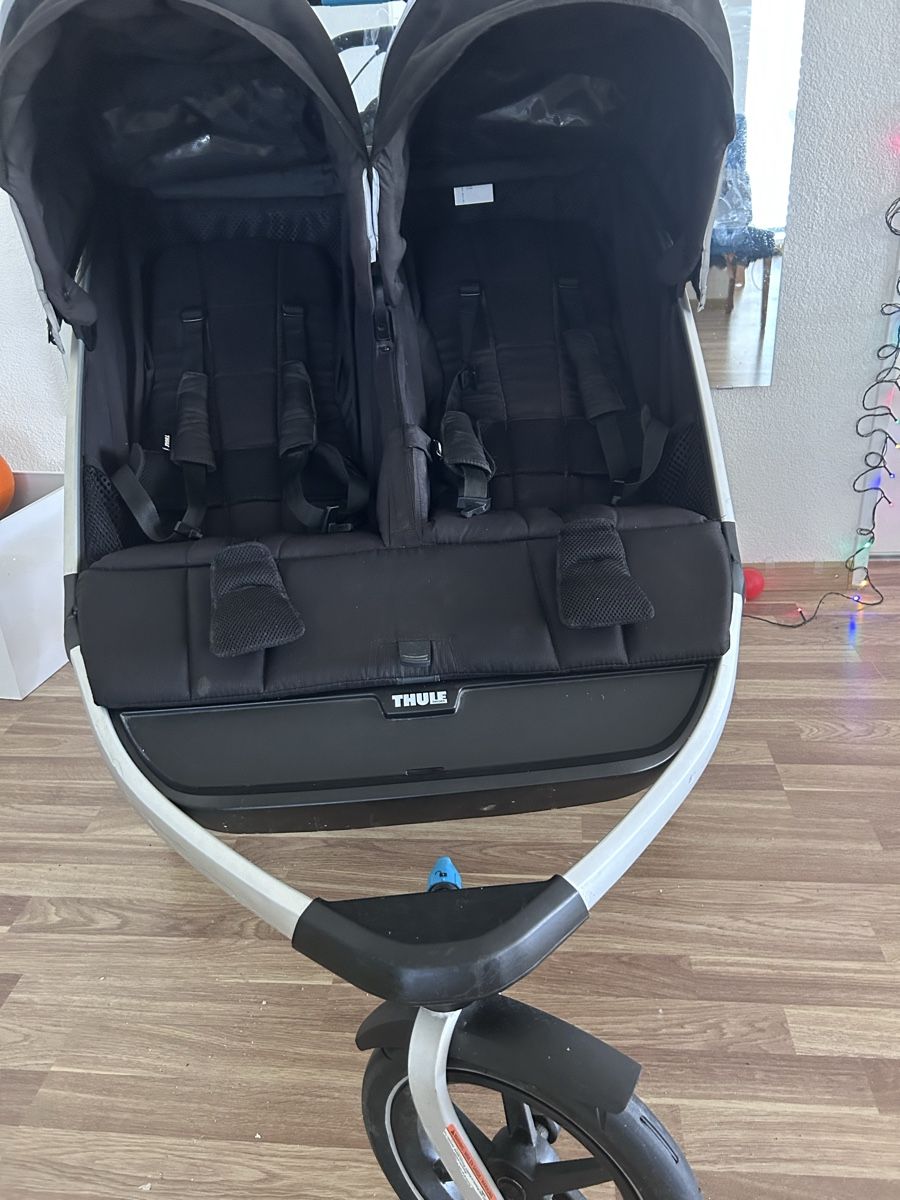 Thule Carrozzine: Top-Thule-Zwillings-Geschwisterwagen – Usato da Uster venduto da Pink.Pepsi 1