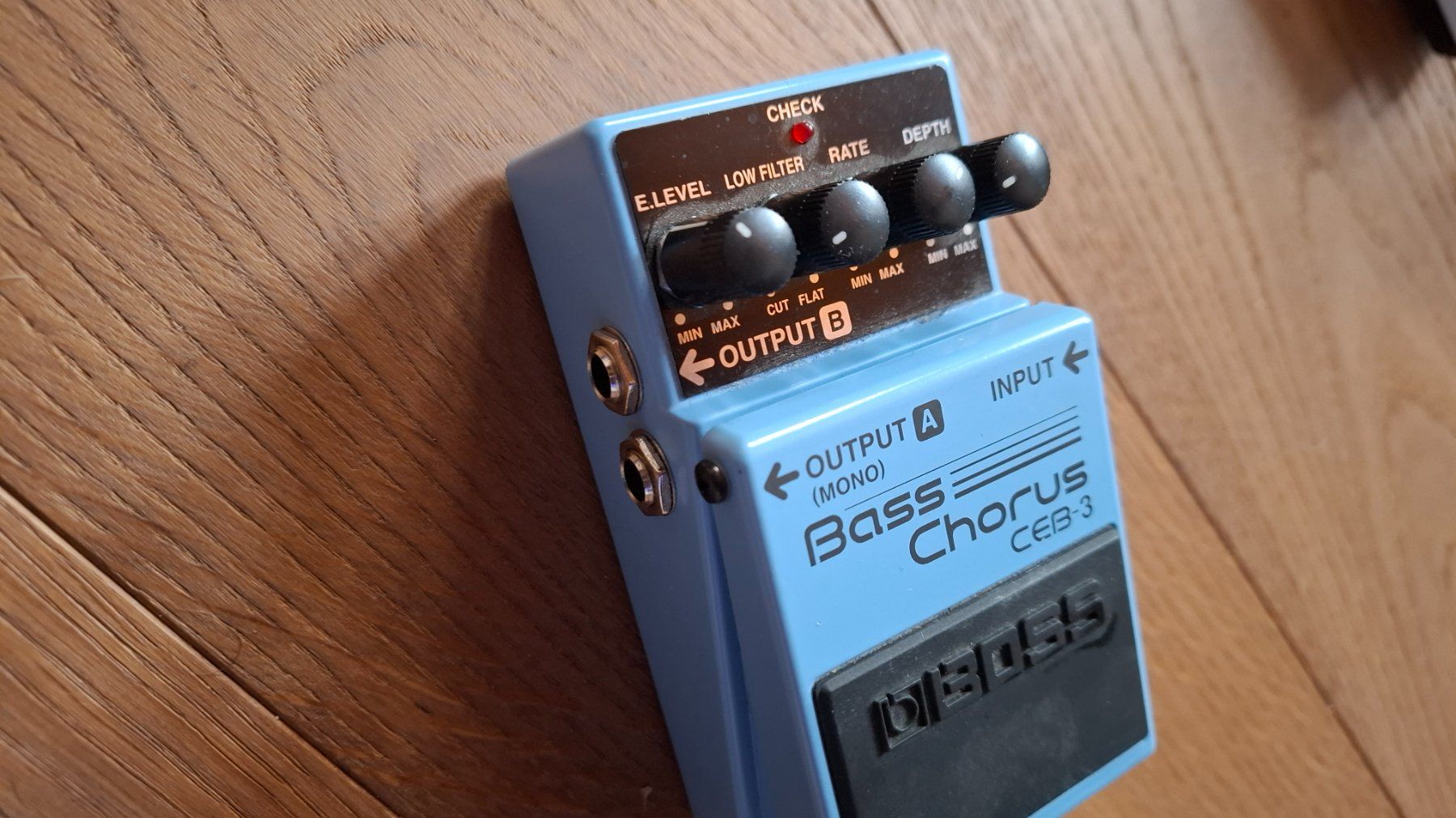 Strumenti musicali: Bass Pedale und Bord – Usato da Rothenfluh venduto da die_dz2s 5