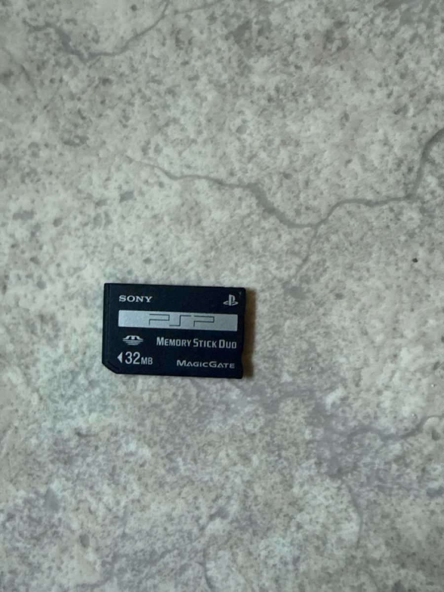 Sony Console: Psp 1004 – Usato da Fribourg venduto da dio_79ds 6