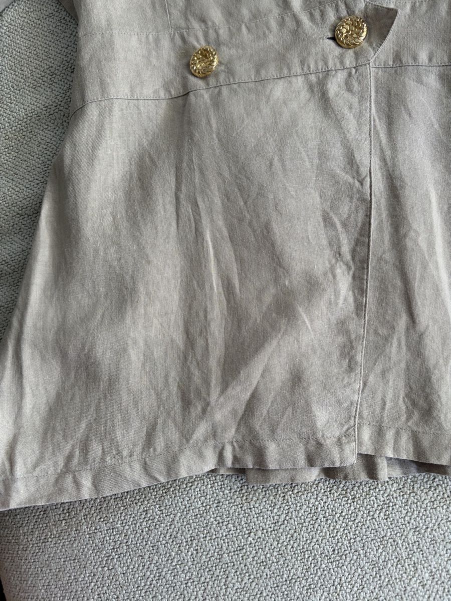 Cappotti: Linen jacket size 38 V-neck button closure – Usato da Zürich venduto da dor_9l9g 5