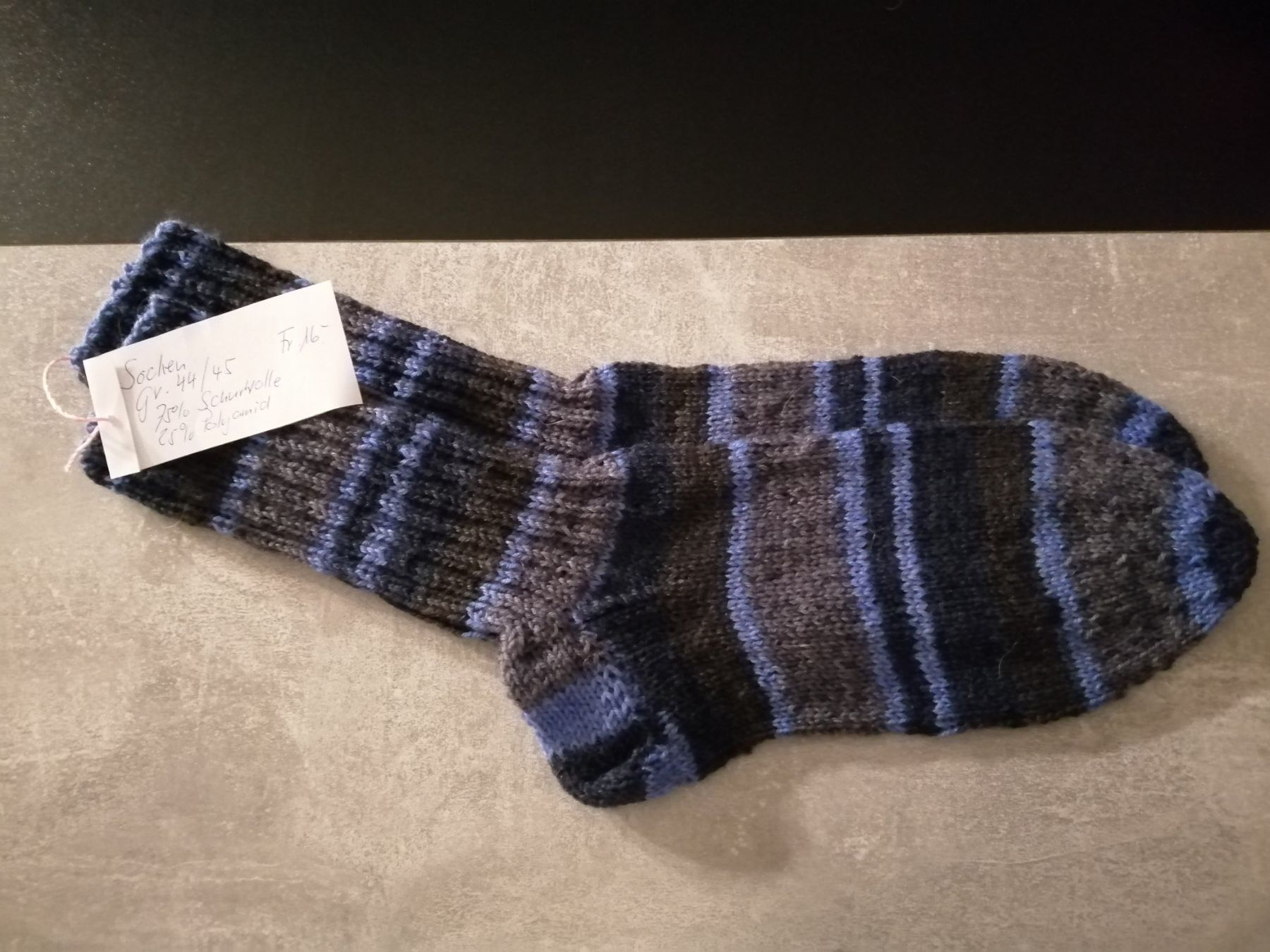 Calze: Socken handgestrickt, Grösse: 44/45 – Nuovo (secondo la descrizione) da Altstätten SG venduto da willipatricia