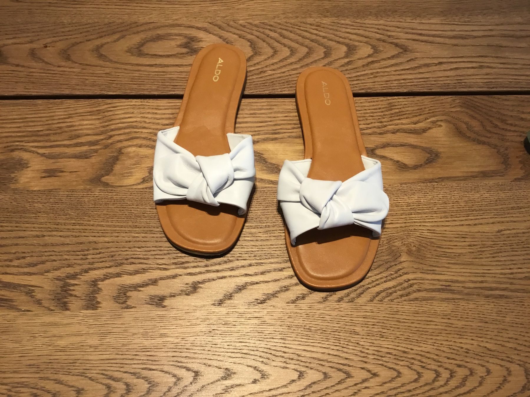 Damenschuhe: Toller Sommerschlüpfer Gr.40 – Gebraucht aus Würenlos von Tina48