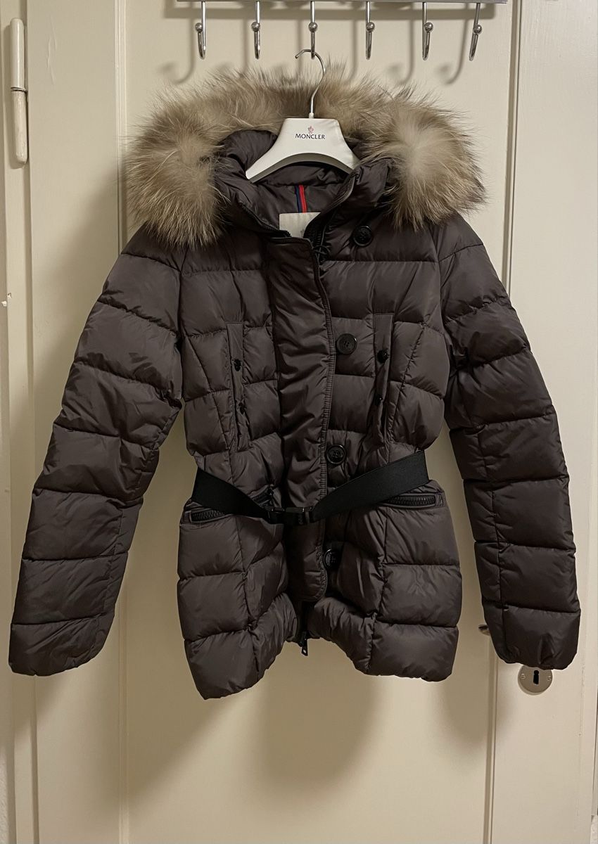 Moncler Giacche: Moncler Daunenjacke – Usato da Zürich venduto da alexandragarcia1 1