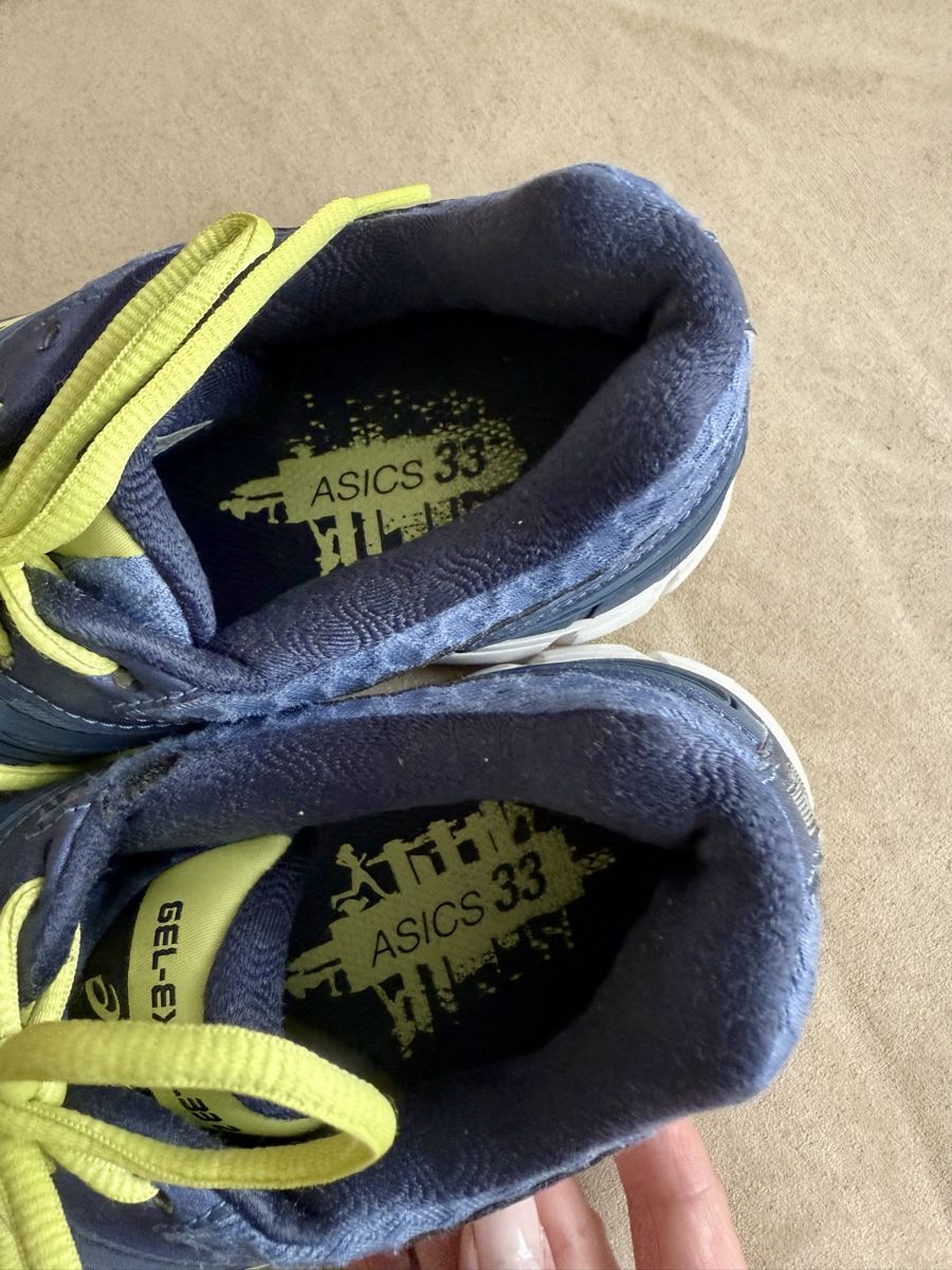 Asics Herrenschuhe: Sportschuhe ASICS – Gebraucht aus Zürich von Nika017 2