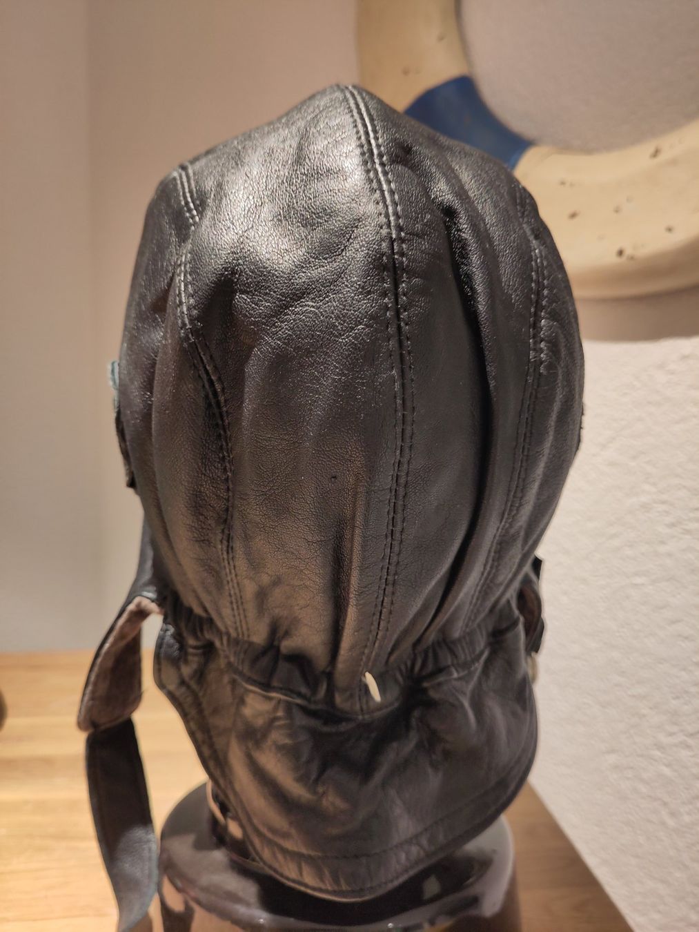 Autres vêtements & accessoires: Oldtimer Cabrio- Lederkappe neuwertig – D'occasion à Weesen par Roge2 2