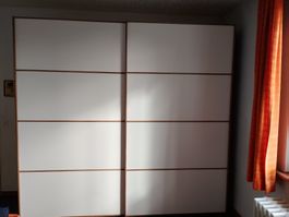 Schiebeschrank fürs Schlafzimmer