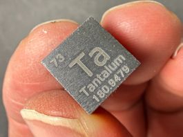 Tantal, Elementwürfel, Dichtewürfel mit Gravur 1x1x1cm