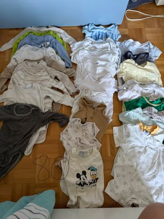 Lange und kurzes Body Suits / Kleider Gr 74/80