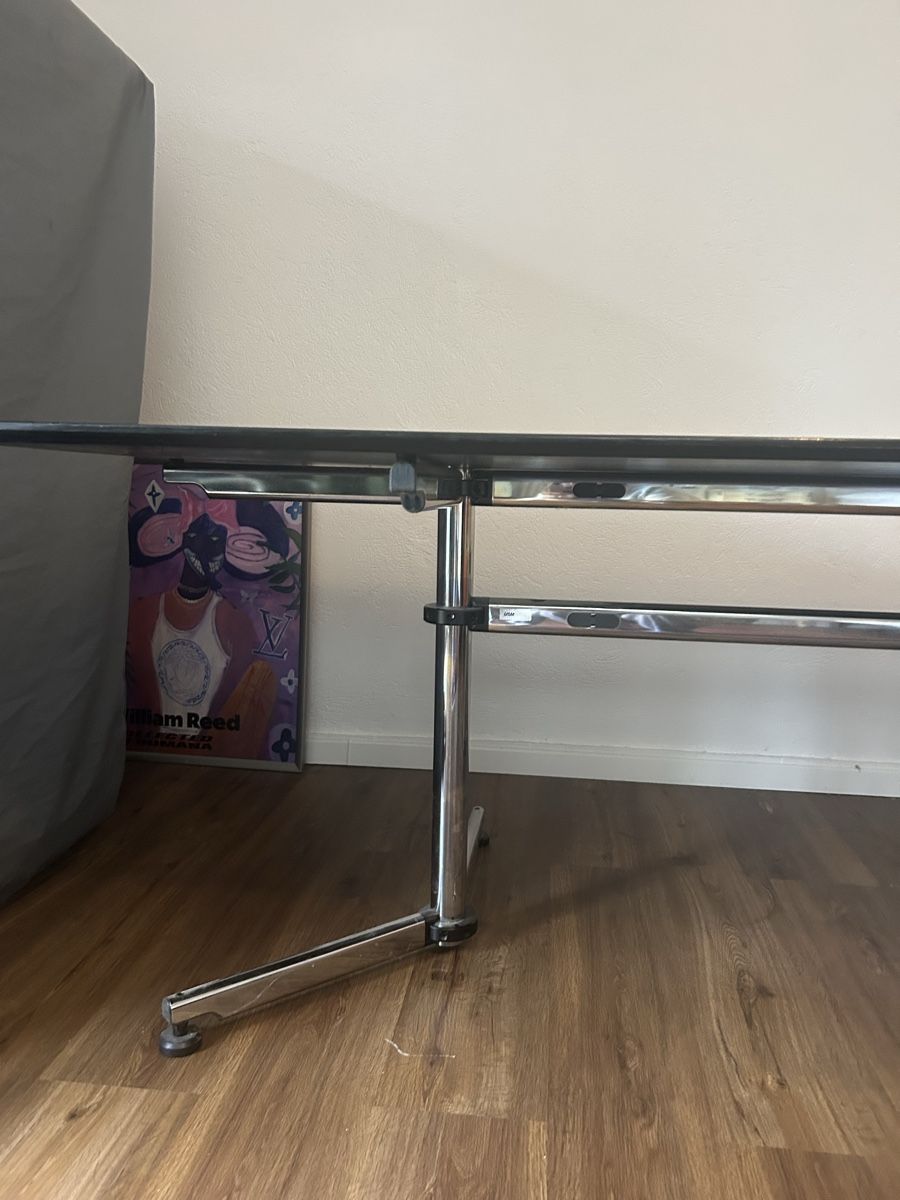 Tische: Schwarzer USM Haller Kitos Tisch mit Chrom – Gebraucht aus Bern von miafilippa01 4