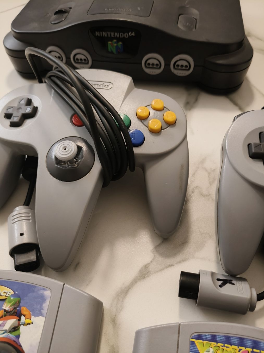 Nintendo Konsolen: Nintendo 64 Konsole mit 2 Controller -Guter Zustand – Gebraucht aus Oensingen von ece_8k7q 1