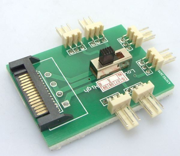 Ventilatori: SATA zu 8 x 3Pin Ventilator NABE – Nuovo e nell'imballaggio originale da Unterägeri venduto da RmOnline 1